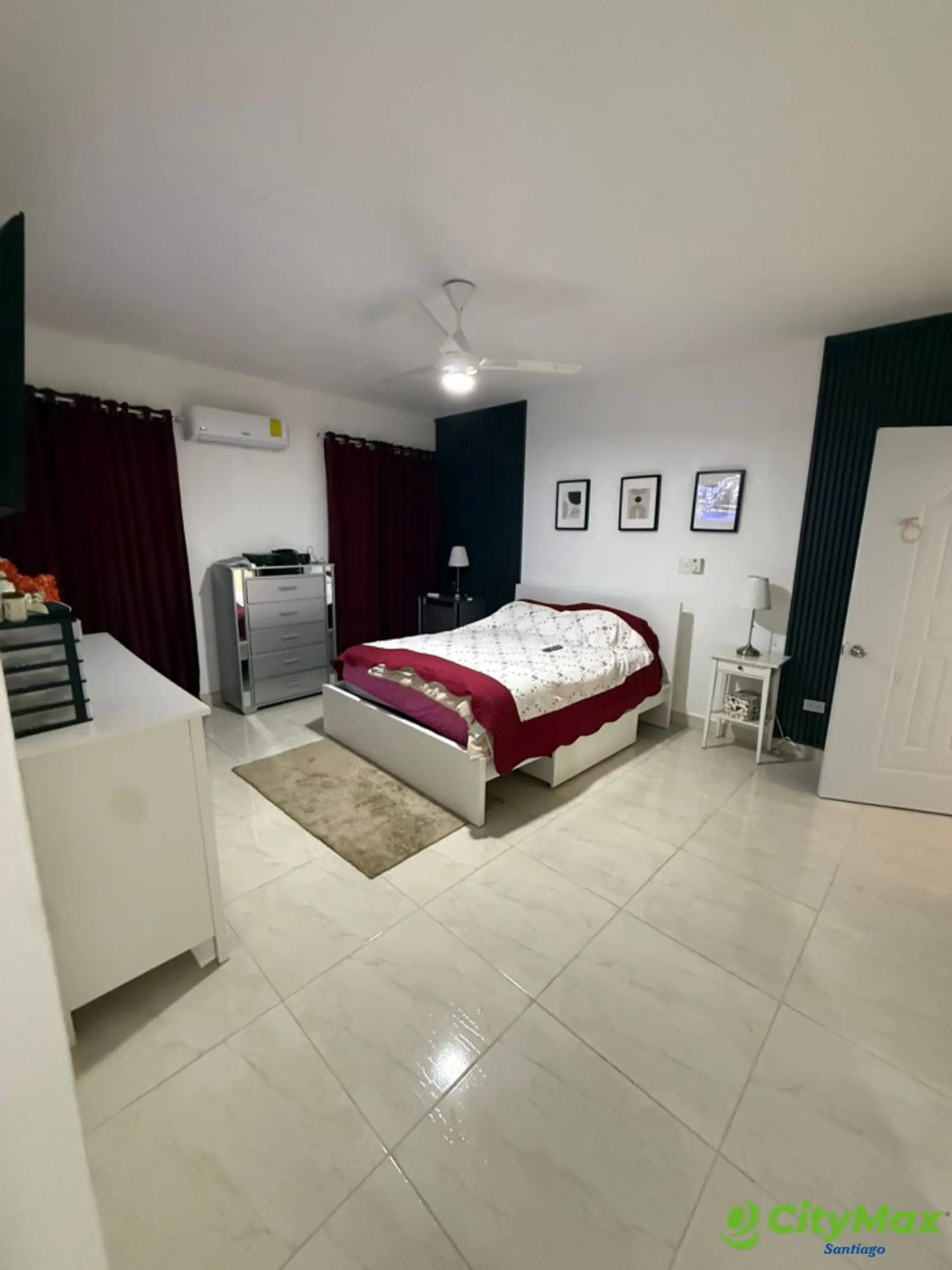 VENTA DE CASA CON PATIO Y PICUZZI EN SANTIAGO - foto 13