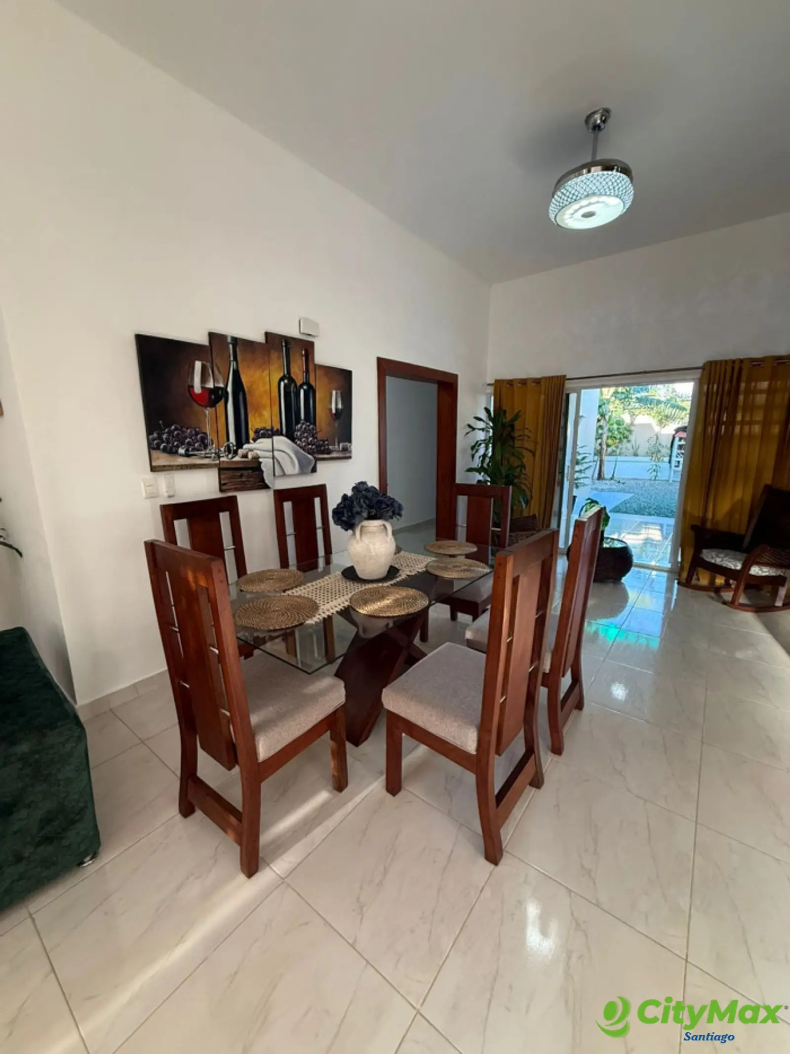 VENTA DE CASA CON PATIO Y PICUZZI EN SANTIAGO - foto 10